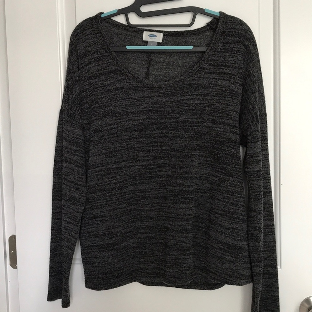grey sweater/ long sleeve